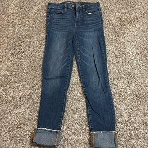 Women’s American Eagle cropped skinny Jeans in size 4